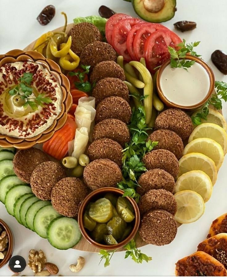 Falafel Platter Vegan